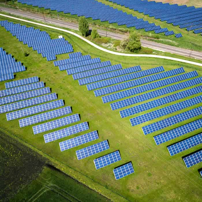 Terreno con impianto solare
